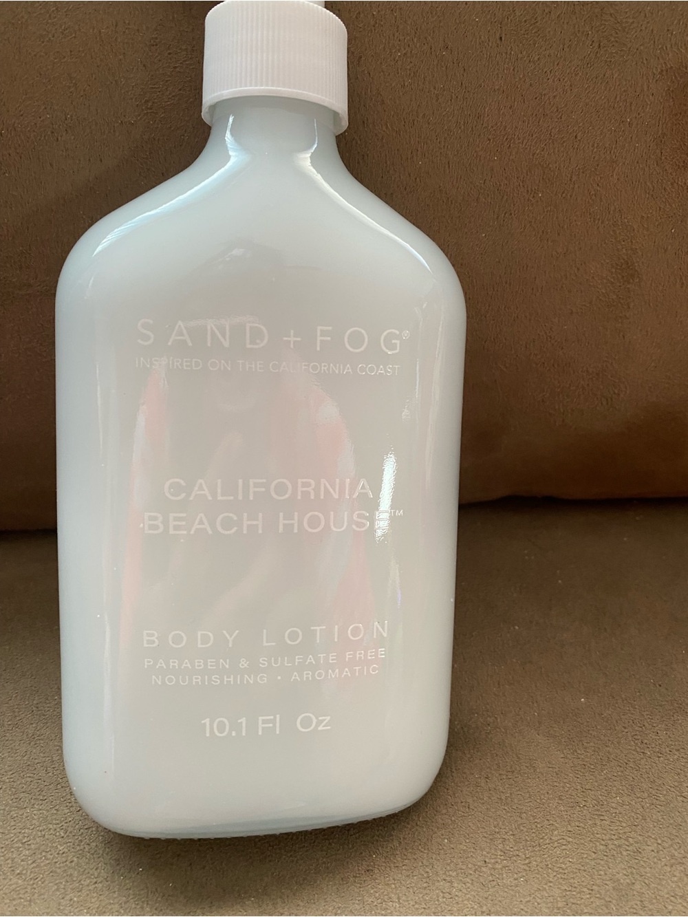 Sand + Fog California Beach House Body Lotion - White